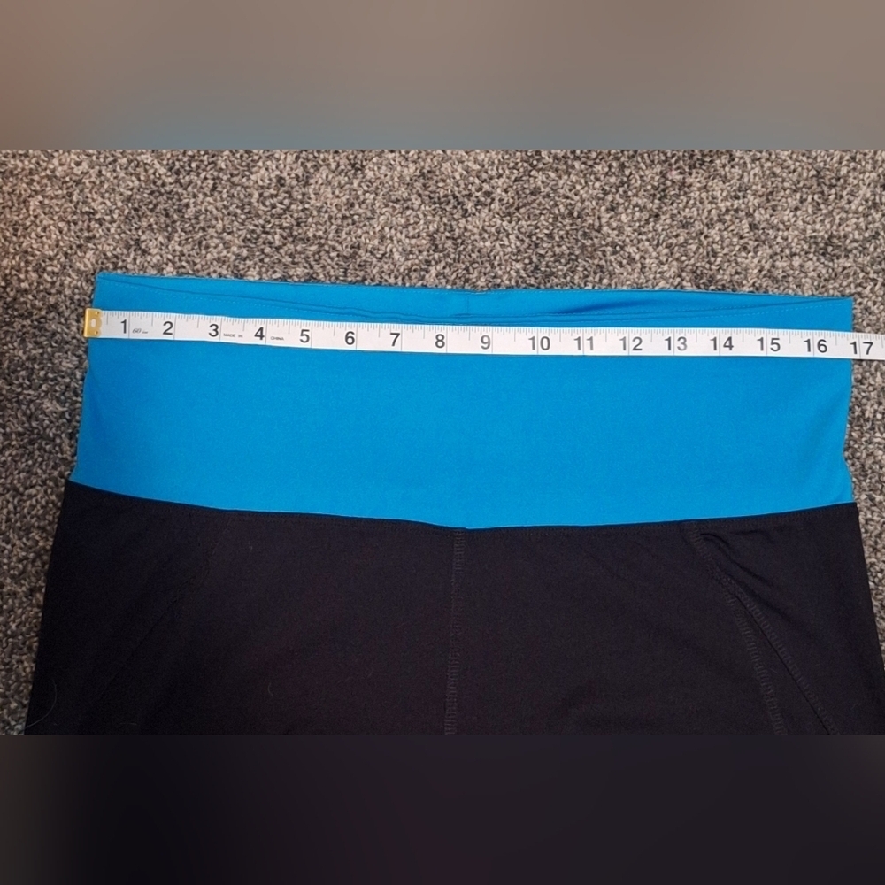 Women's Black and Blue Yoga Pants - Picture 3 of 5